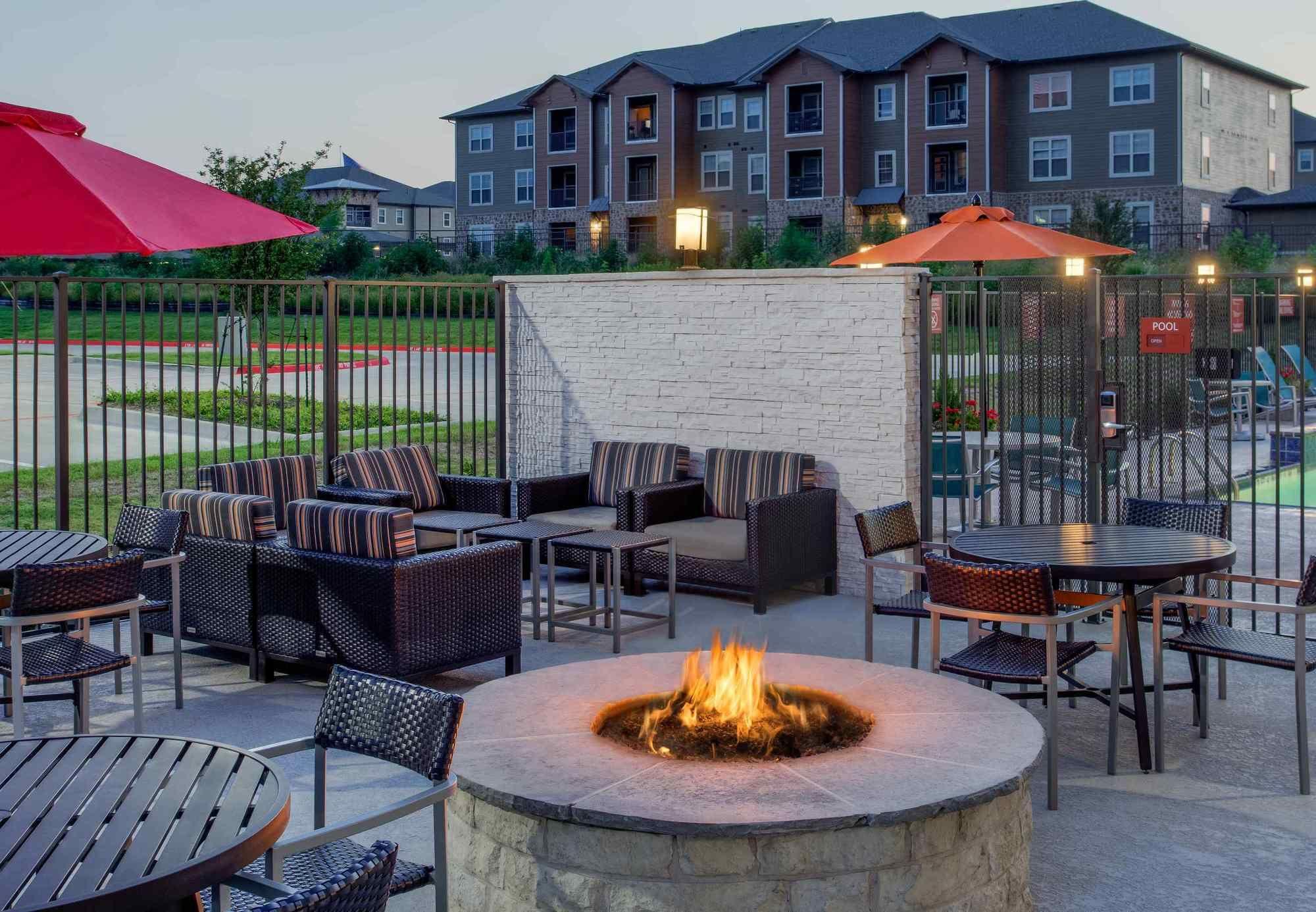 Towneplace Suites By Marriott Waco South Exterior foto